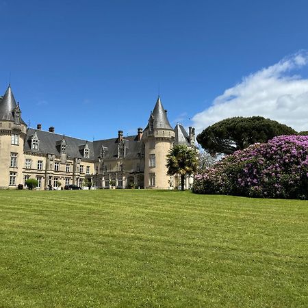 Domaine De Bort Bed and Breakfast Saint-Priest-Taurion Exteriör bild
