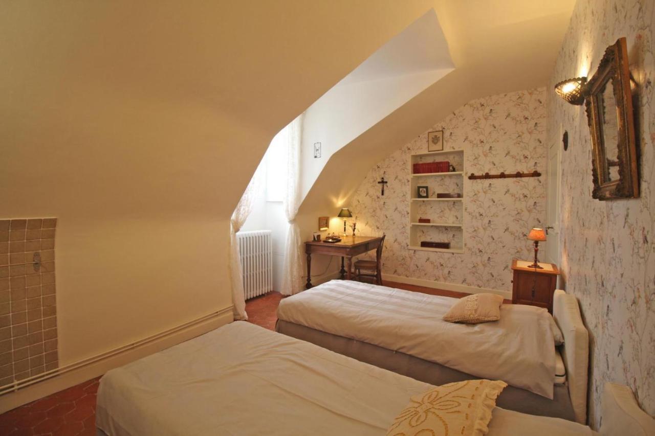 Domaine De Bort Bed and Breakfast Saint-Priest-Taurion Exteriör bild