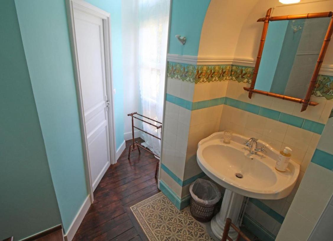 Domaine De Bort Bed and Breakfast Saint-Priest-Taurion Exteriör bild