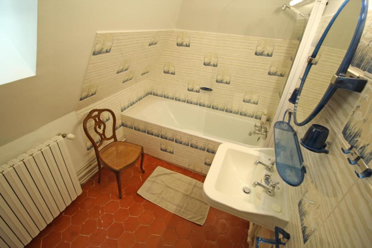 Domaine De Bort Bed and Breakfast Saint-Priest-Taurion Exteriör bild