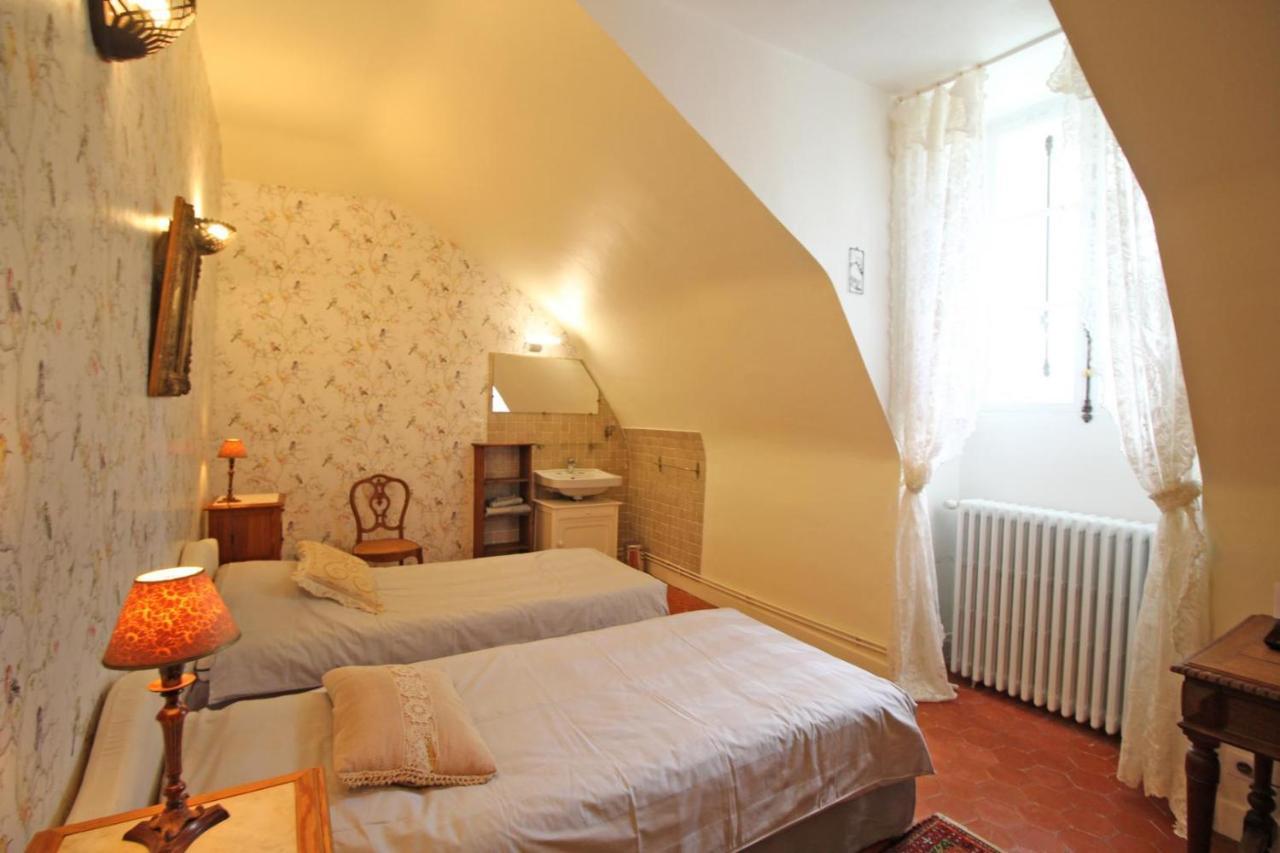 Domaine De Bort Bed and Breakfast Saint-Priest-Taurion Exteriör bild